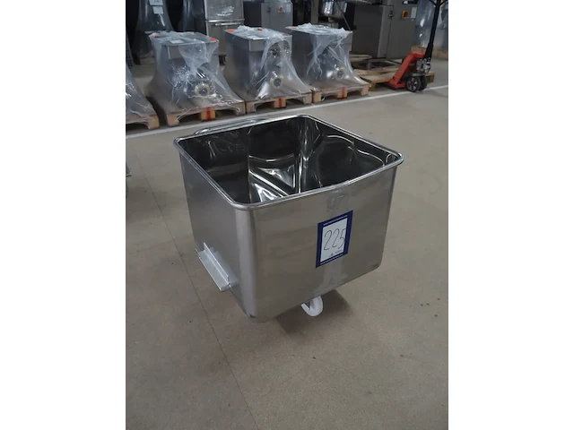 Nn meat bin - afbeelding 1 van  6