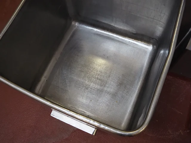 Nn meat bin - afbeelding 4 van  5