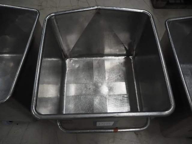 Nn meat bins - afbeelding 11 van  12