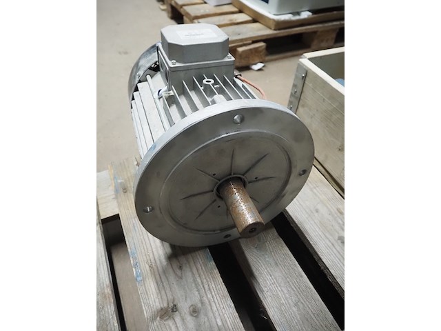 Nn motor - afbeelding 3 van  4
