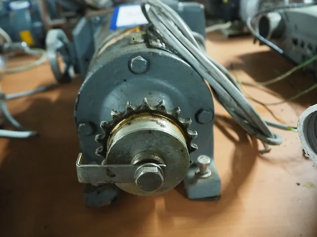 Nn motor - afbeelding 2 van  4