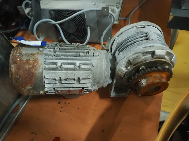 Nn motor - afbeelding 2 van  3