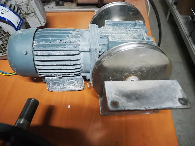 Nn motor - afbeelding 3 van  3