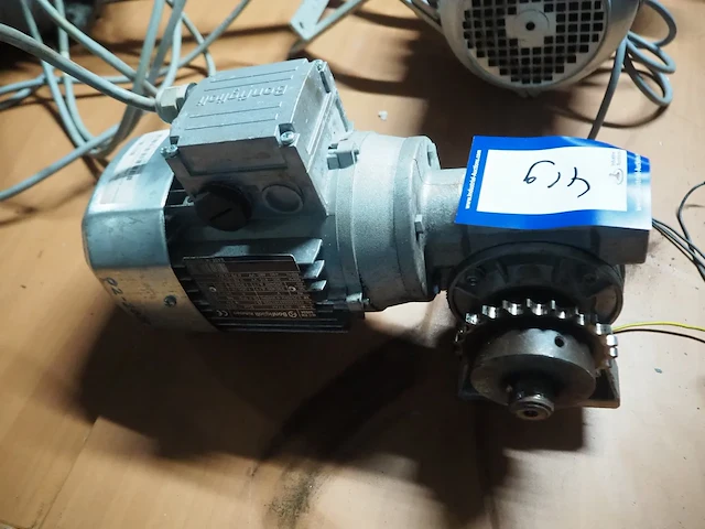 Nn motor - afbeelding 3 van  4