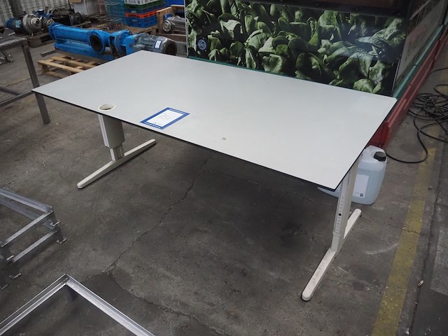 Nn office table - afbeelding 2 van  2