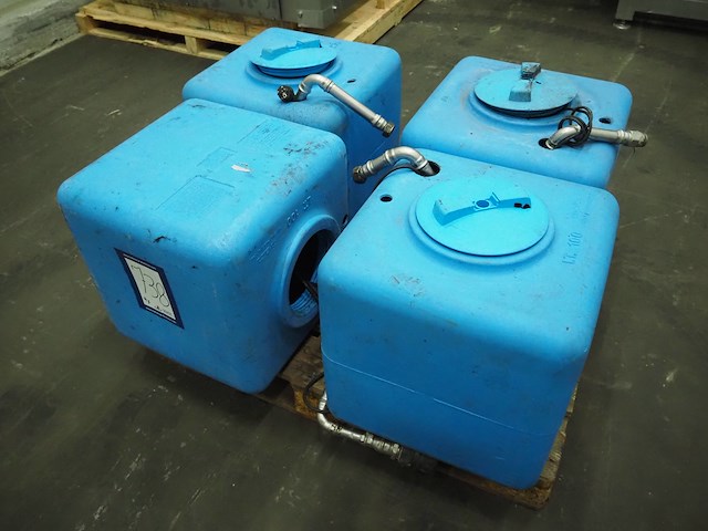 Nn oil tanks - afbeelding 2 van  9