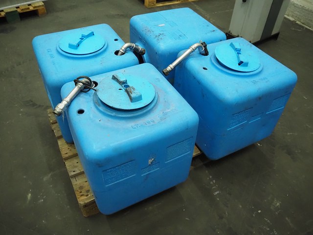 Nn oil tanks - afbeelding 3 van  9