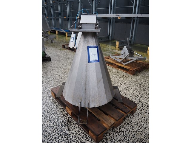 Nn outfeed cone - afbeelding 1 van  4