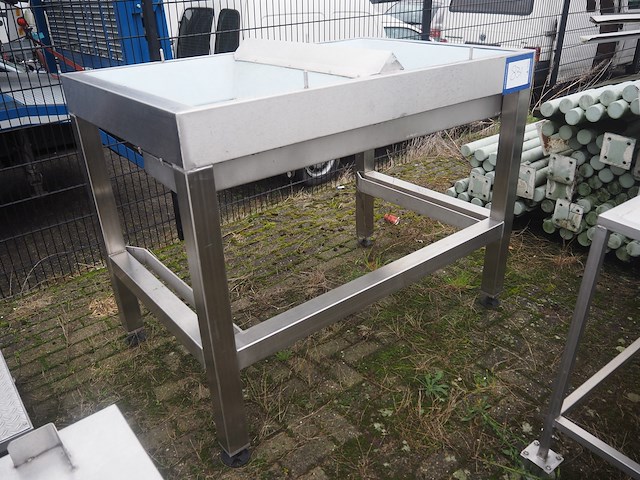 Nn outfeed station - afbeelding 1 van  2