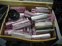 Nn pallet with parts - afbeelding 6 van  6