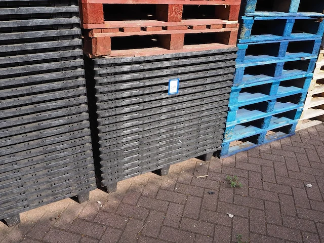 Nn pallets and spacers - afbeelding 2 van  4