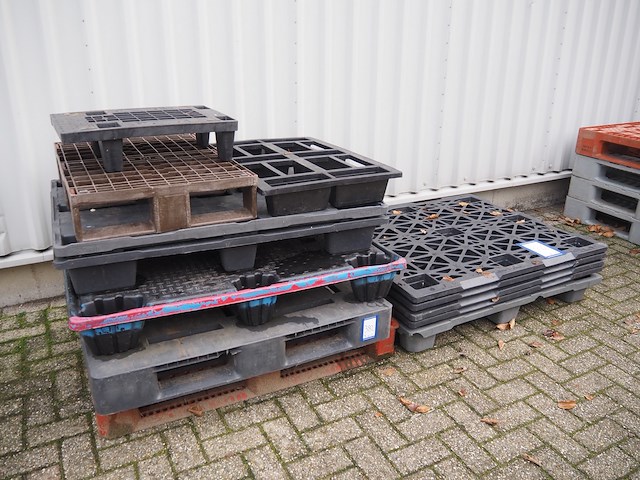 Nn pallets - afbeelding 1 van  6