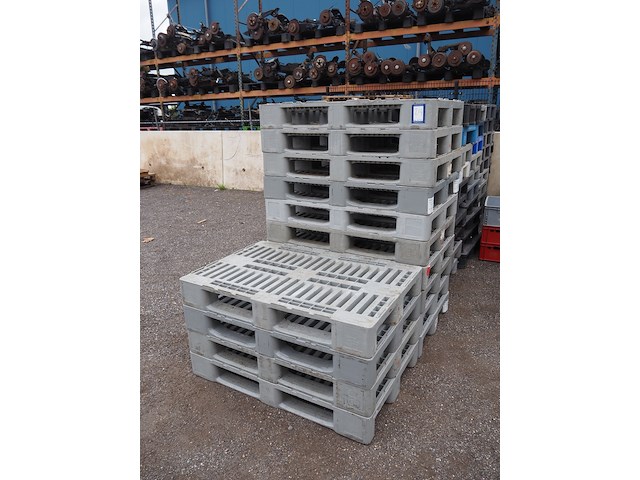 Nn pallets - afbeelding 1 van  2