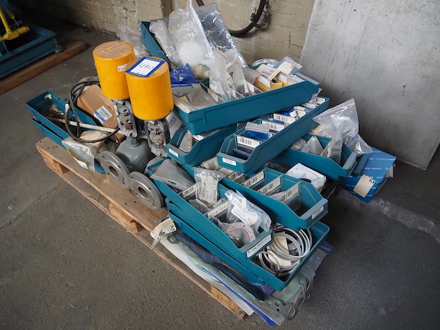 Nn parts - afbeelding 1 van  5