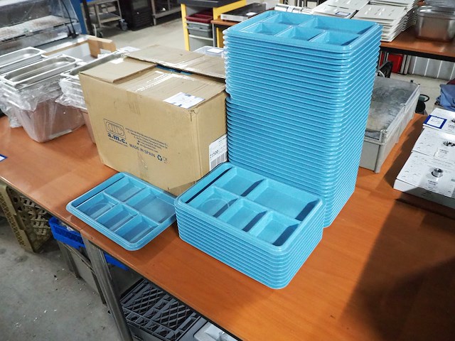 Nn plastic bins - afbeelding 1 van  6