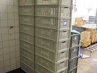 Nn plastic crates - afbeelding 1 van  4