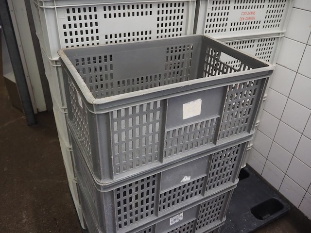 Nn plastic crates - afbeelding 3 van  4