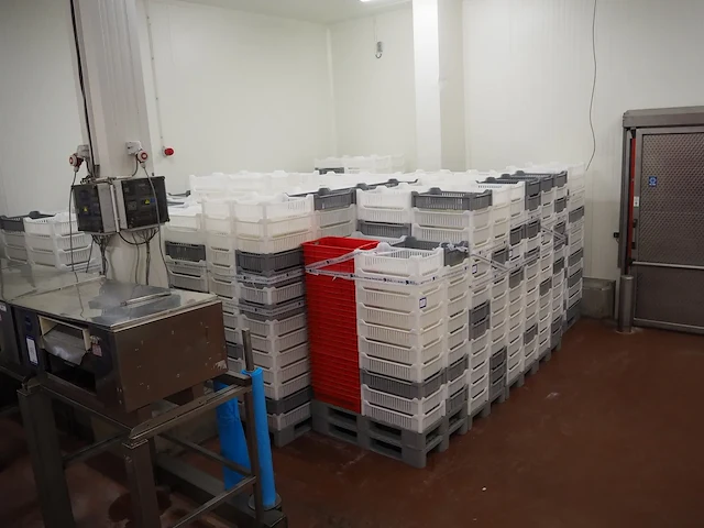 Nn plastic crates - afbeelding 6 van  9