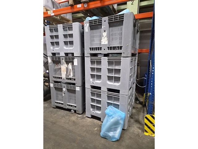 Nn plastic cups - afbeelding 1 van  5