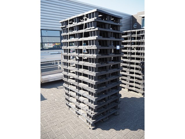 Nn plastic pallets - afbeelding 2 van  3