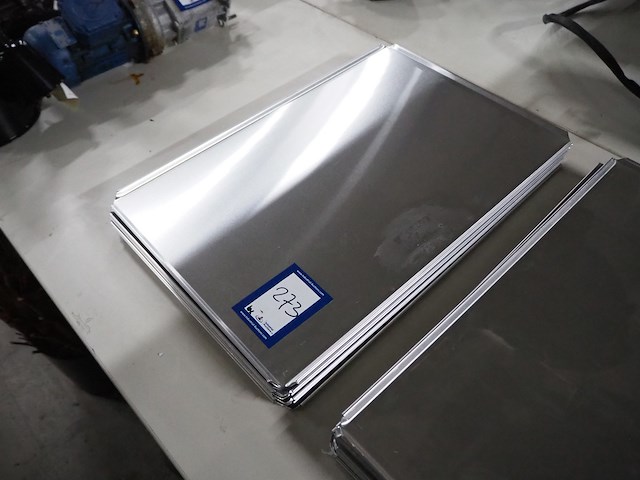 Nn plates - afbeelding 2 van  4