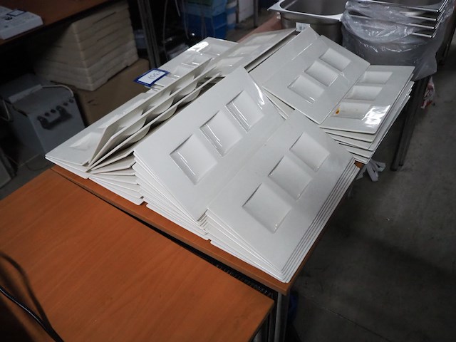 Nn plates - afbeelding 4 van  4