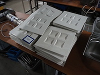 Nn plates - afbeelding 1 van  3