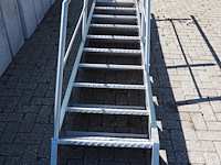Nn platform with stairs - afbeelding 3 van  8
