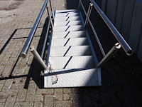 Nn platform with stairs - afbeelding 4 van  8