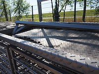 Nn platform with stairs - afbeelding 8 van  8