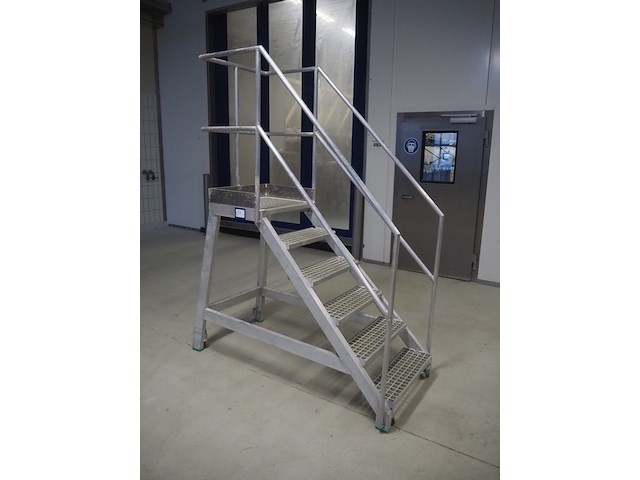 Nn platform - afbeelding 1 van  5