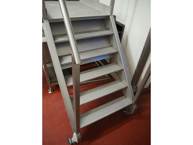Nn platform - afbeelding 4 van  4