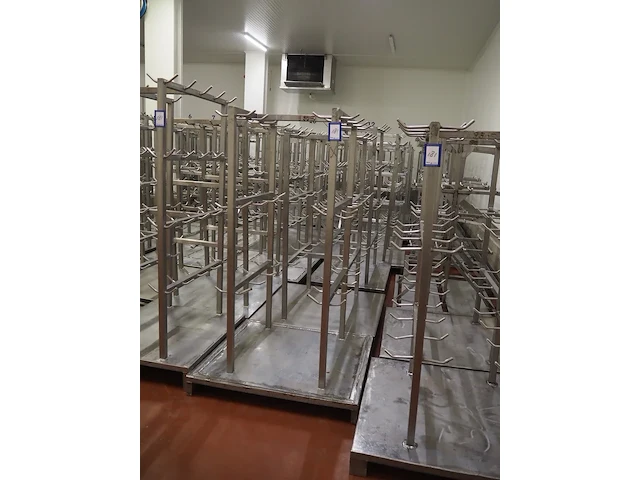 Nn racks for cattle heads - afbeelding 5 van  10