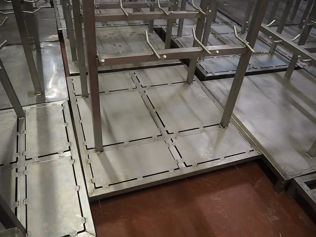 Nn racks for cattle heads - afbeelding 7 van  9