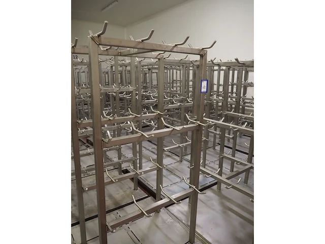 Nn racks for cattle heads - afbeelding 8 van  9