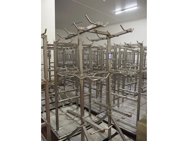 Nn racks for cattle heads - afbeelding 3 van  12