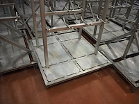 Nn racks for cattle heads - afbeelding 9 van  12