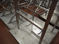 Nn racks for cattle heads - afbeelding 3 van  15