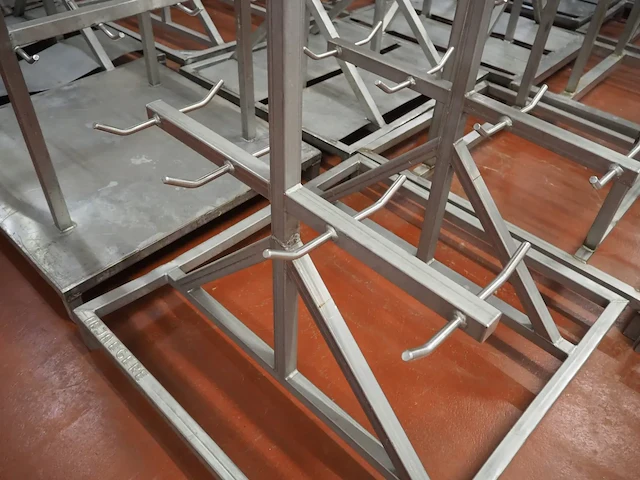 Nn racks for cattle heads - afbeelding 7 van  15