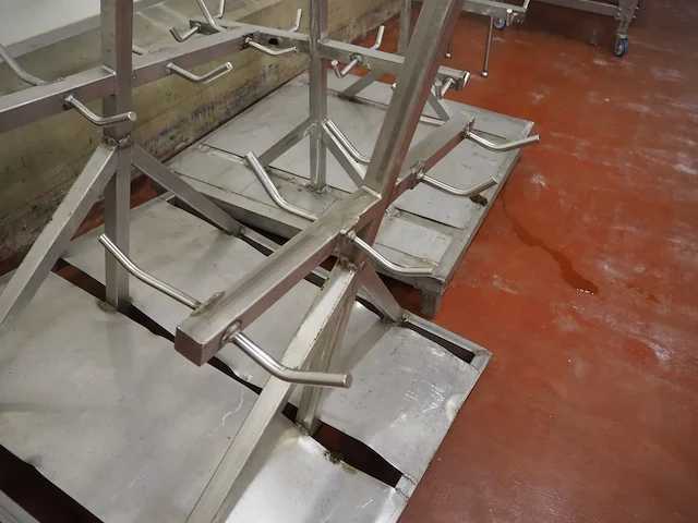 Nn racks for cattle heads - afbeelding 2 van  10