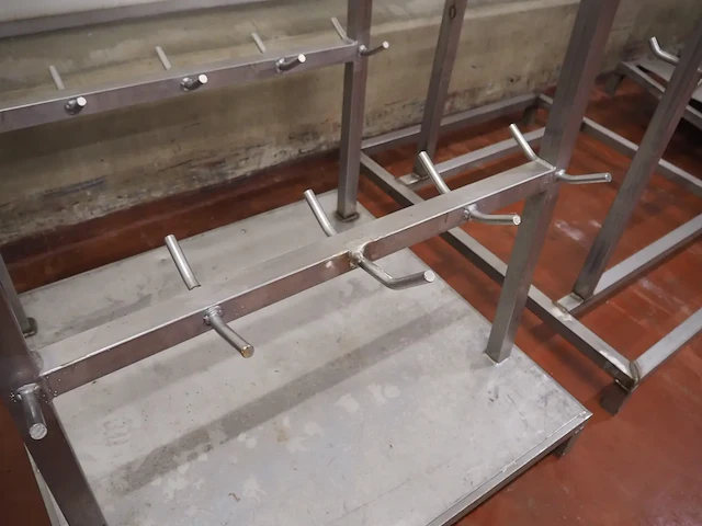Nn racks for cattle heads - afbeelding 9 van  10