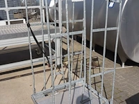 Nn roll container