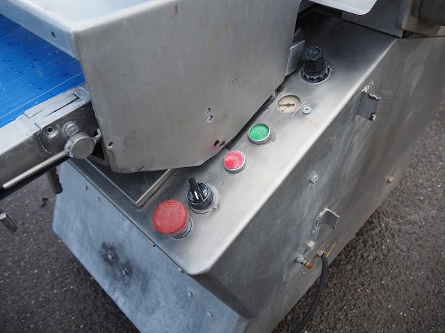 Nn skinning and derinding machine - afbeelding 2 van  12