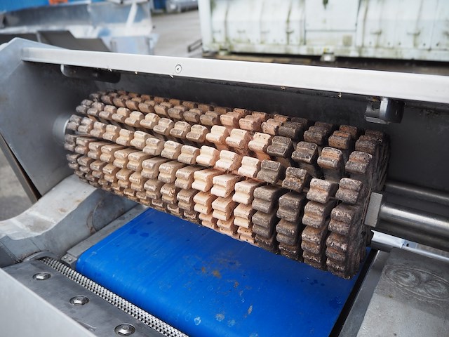 Nn skinning and derinding machine - afbeelding 10 van  12