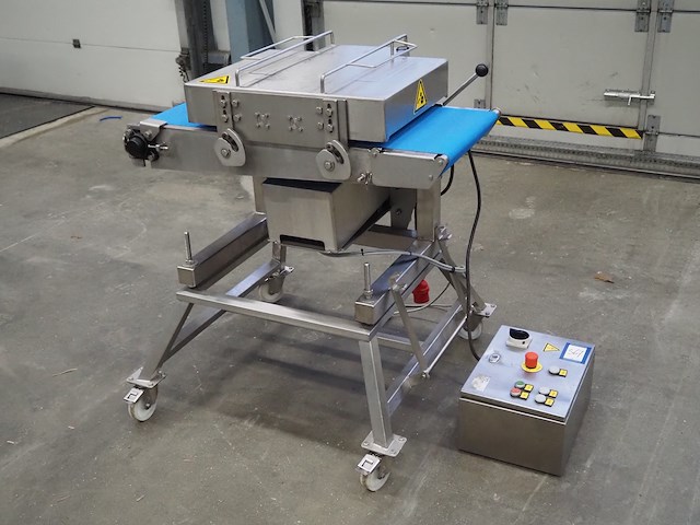 Nn skinning machine - afbeelding 1 van  9