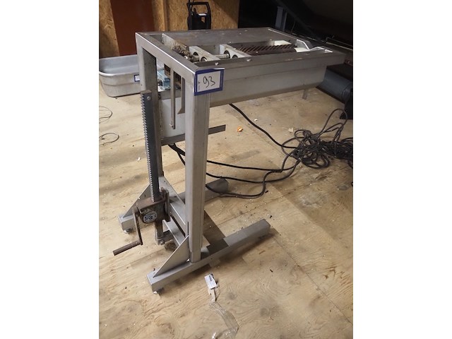 Nn skinning machine - afbeelding 1 van  8