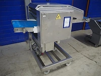 Nn skinning machine