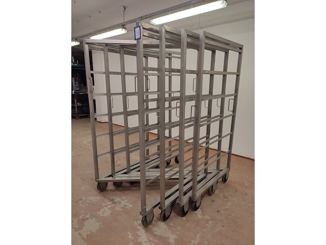 Nn smoke trolleys - afbeelding 1 van  8