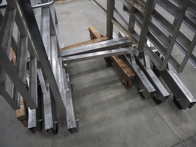 Nn smoke trolleys - afbeelding 4 van  5