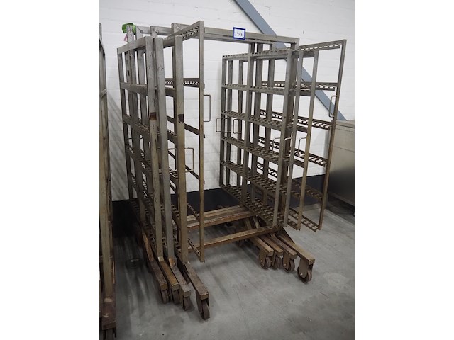 Nn smoke trolleys - afbeelding 1 van  5